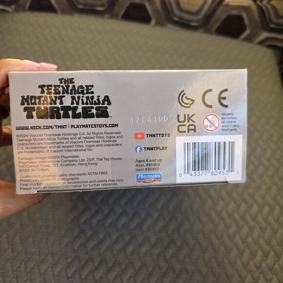 Teenage Mutant Ninja Turtles Michelangelo 5” Action Figure 80953 New - Picture 5 of 7